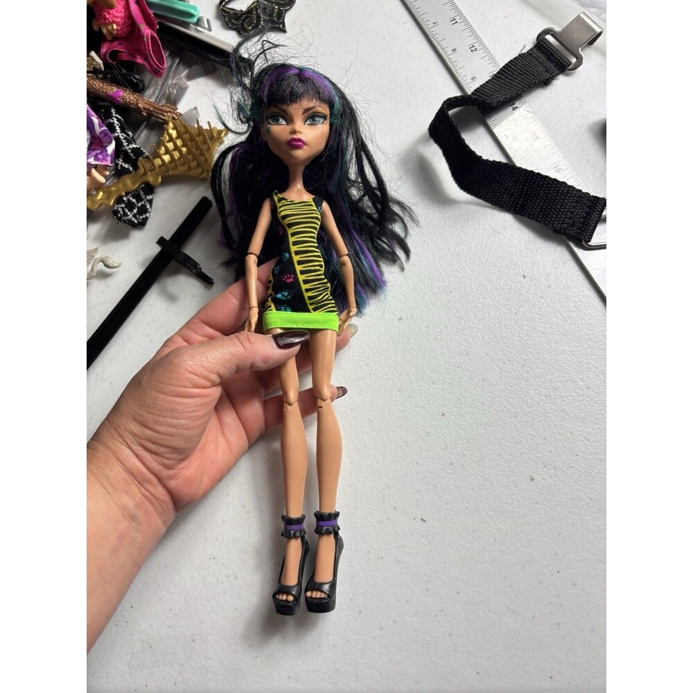 Monster High Doll Cleo De Nile Original Release First Wave Creepateria Doll